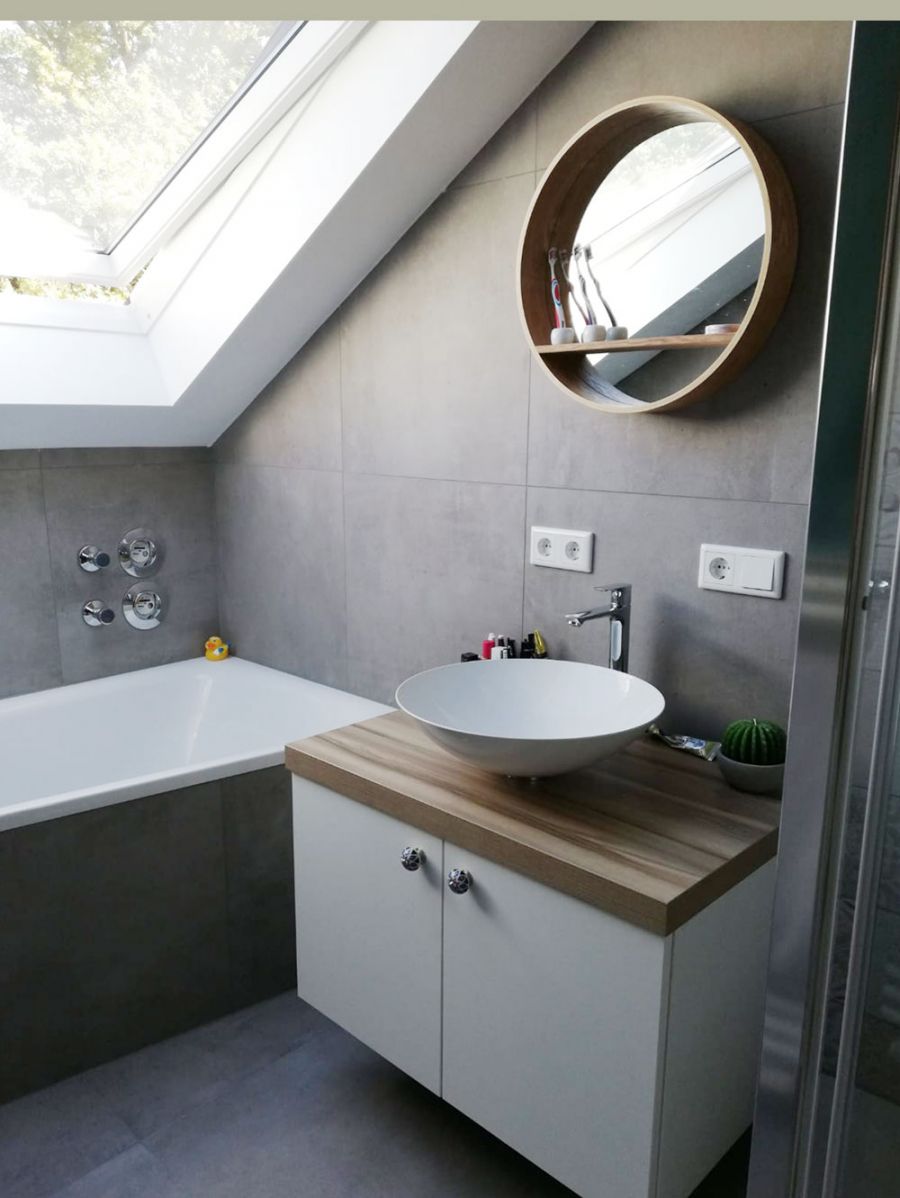 Badmodernisierung - Waschtisch und Badewanne